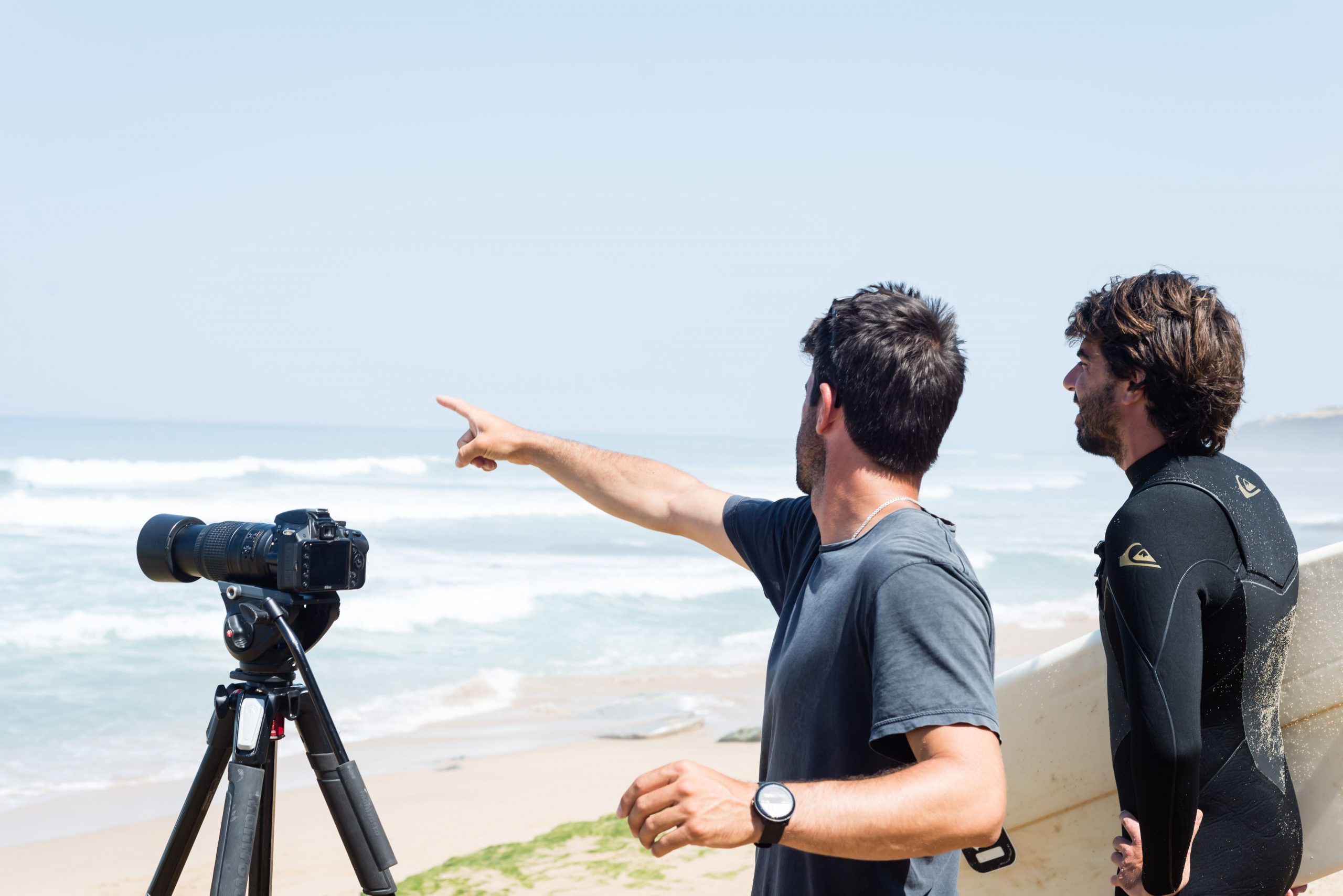 You are currently viewing Surf Coaching Goes Beyond Surf Lessons
